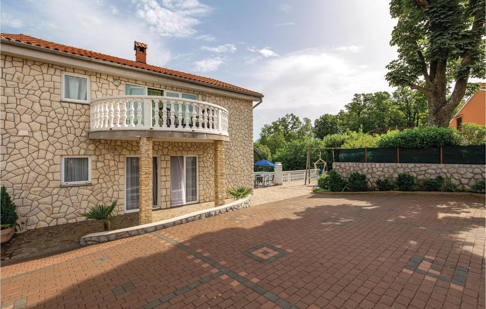 Nice Apartment In Matulji With Kitchen Kültér fotó