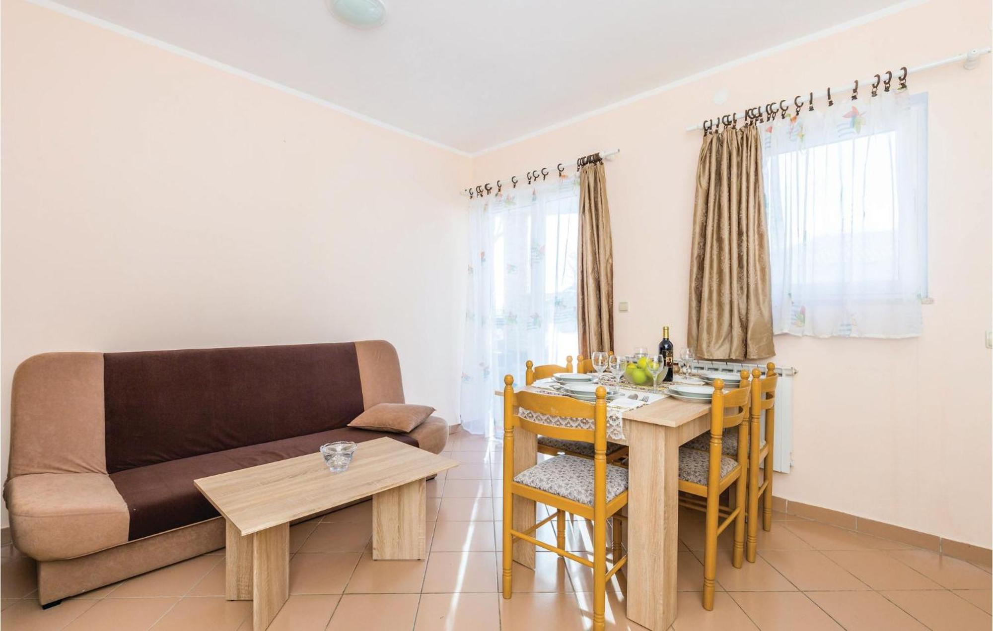 Nice Apartment In Matulji With Kitchen Kültér fotó